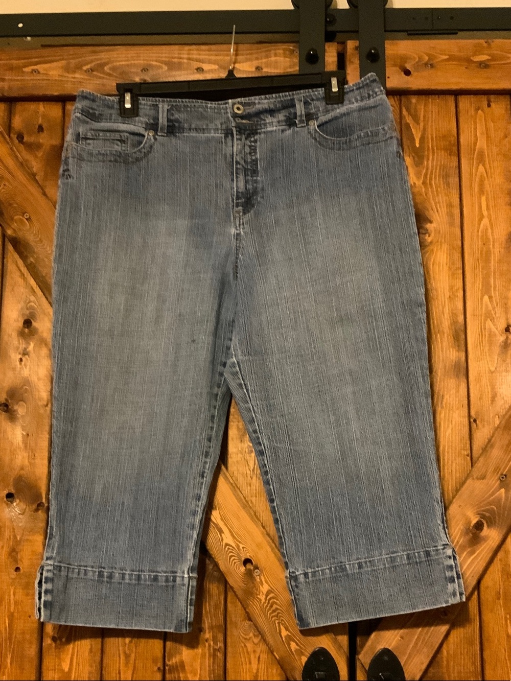 Sonoma Light Blue Cropped Denim Capris